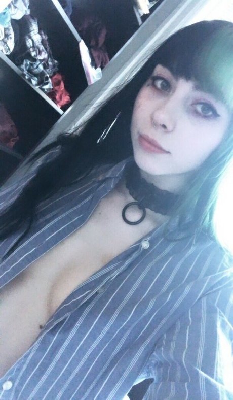 quinnie666 top model pic