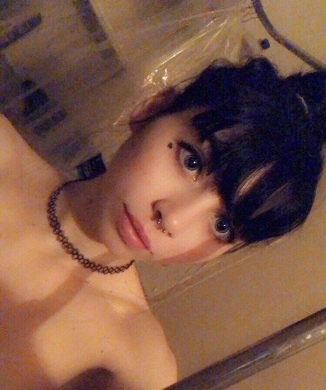 quinnie666 perfect model img