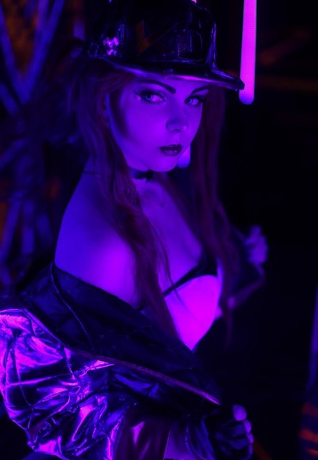 Bizarre Deer art model pictures