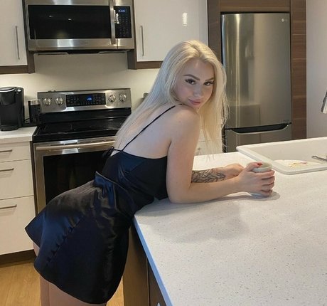 Elena Fleur sex actress pic