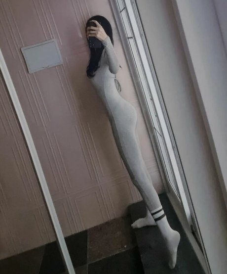 Lu luet model adult img