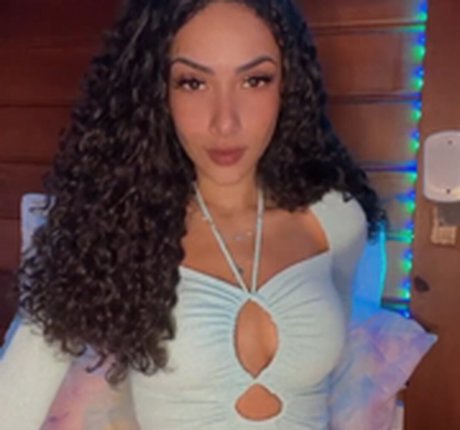 Afrodite adult model pictures