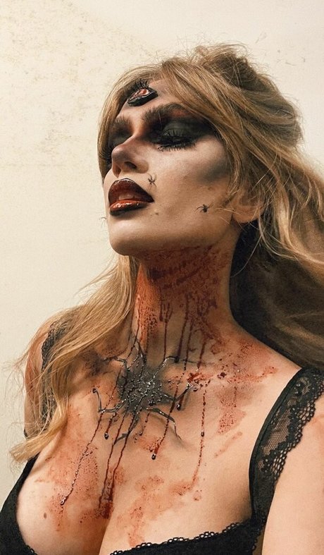 Submar1na naked model archive