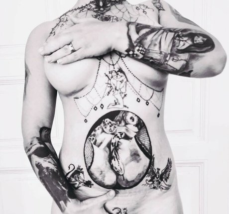 Mira Cuckold adult model photos