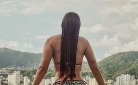 Jolie Perez model naked img