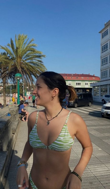 nerearoodriiguez sexy actress photos