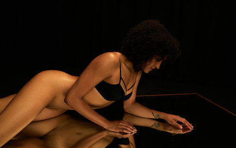 Alexandra Ndolo star adult pics