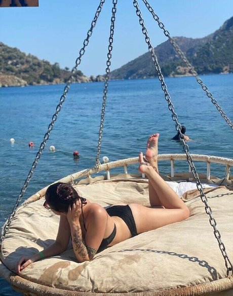 palmoliff exclusive actress gallery