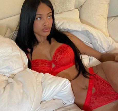 Vinetria model exclusive galleries