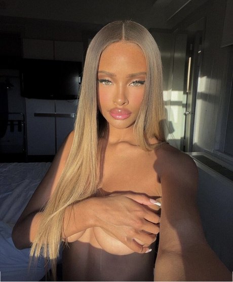 Vinetria pornstar exclusive photo