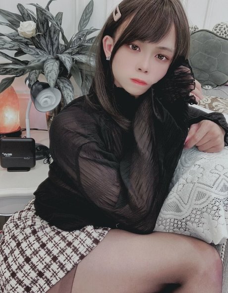 Luoluo pornstar art pics