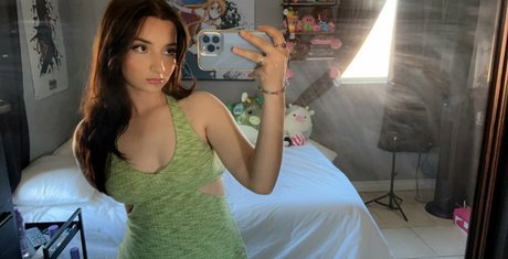 cinnamonxbuns xxx star pics