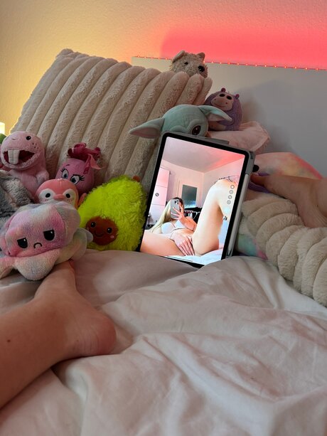 yourbabeelena nude star pic