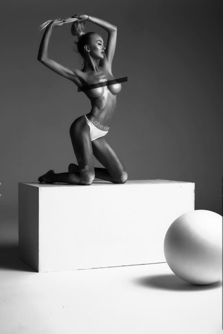 Julia Dybowska star hd archive