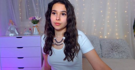 Sabina Zara pretty model gallery