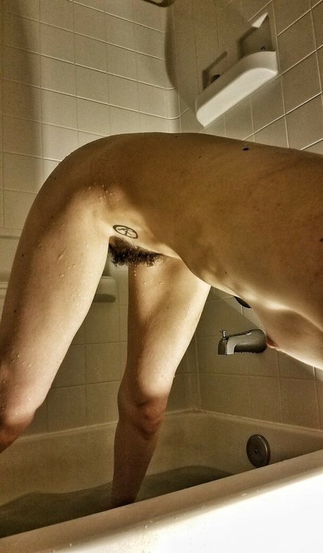 _creature feature star hd photo