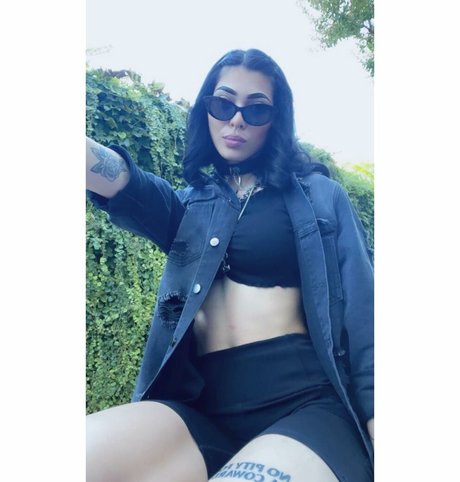 NotKaali free actress picture