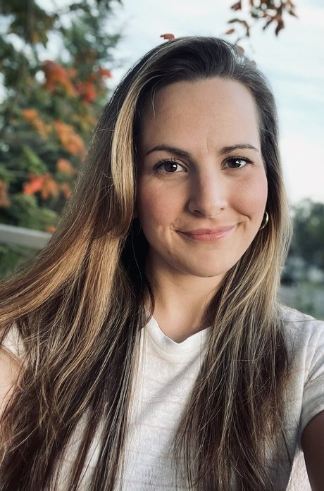 Junescleavage sex star pics