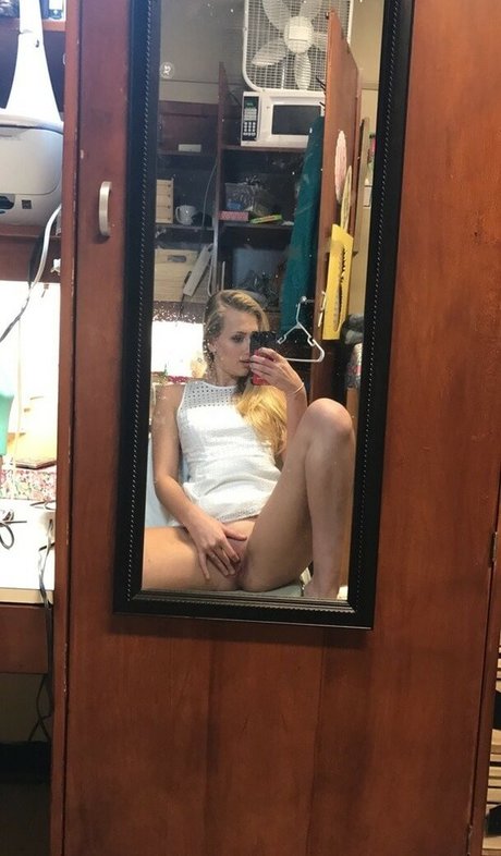 Bailey Hector free actress image