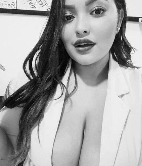 Lauren Rouse model perfect picture