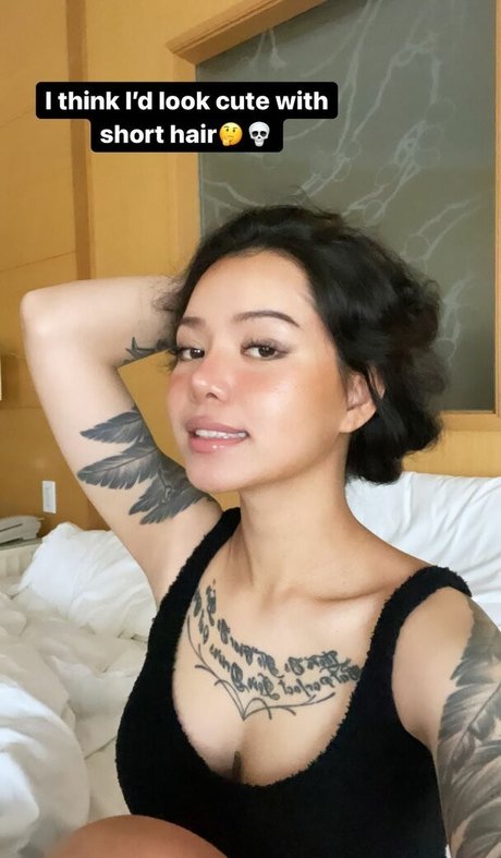 Bella Porch nude actress picture