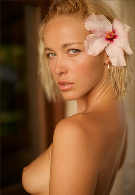 Viktoria Yarova free model images