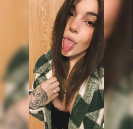 callmehoneykk pornstar hd pic