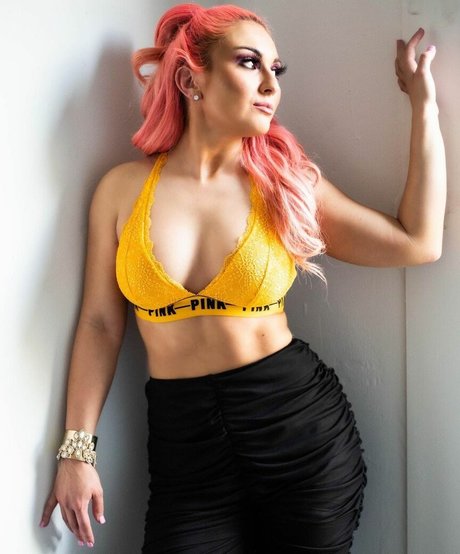 Alex Gracia pretty star galleries