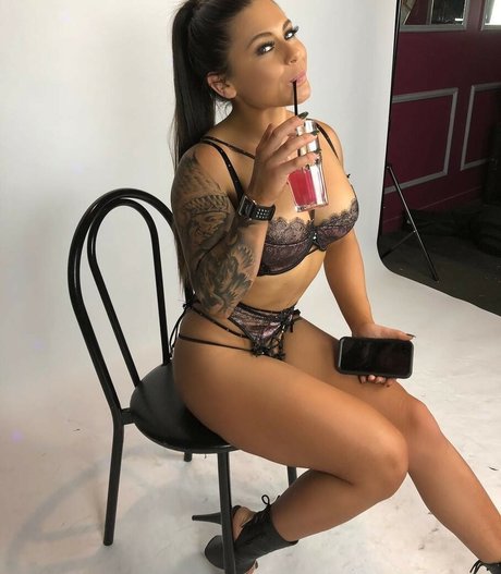 Paige Mills sexy model photo