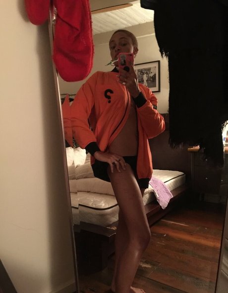 Adwoa Aboah star pretty photos