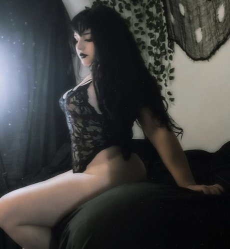 Crucifixkittie porn model img