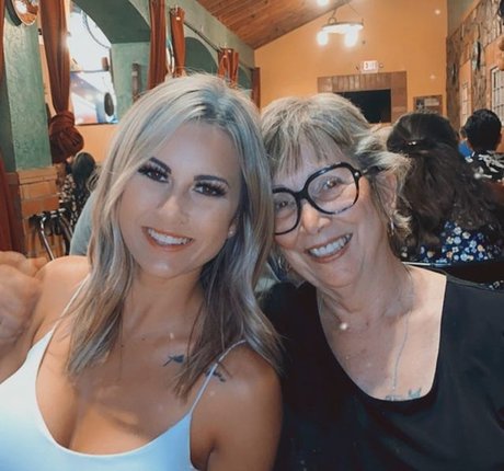 Kayla Lynne Hilton nudes model image