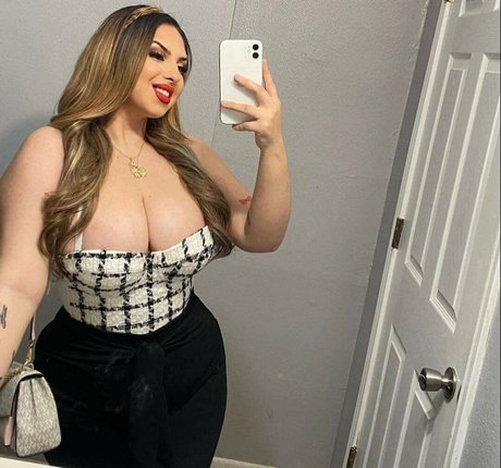 Daniela Ehimy top actress photos