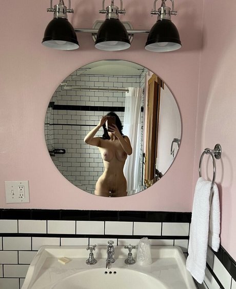 dixiemtzz perfect model photos