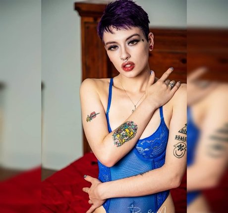 Amethyst queen19 adult star photo