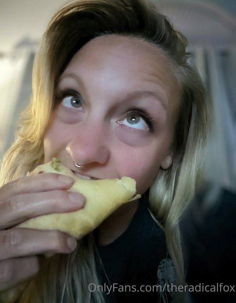 theradicalfox adult model pics