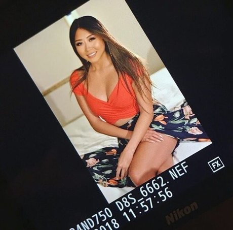 Maria Ho model art photo