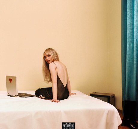 Sabrina Carpenter model nudes pics