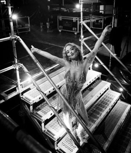 Rita Ora pornographic star galleries