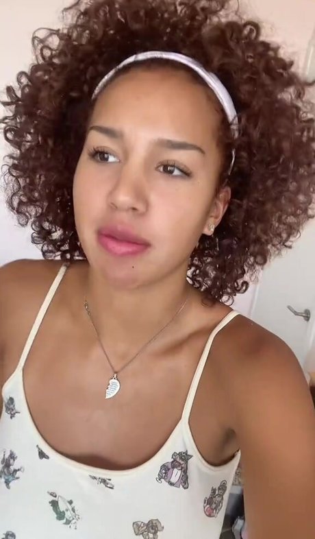 Sofia Wylie pornstar exclusive galleries