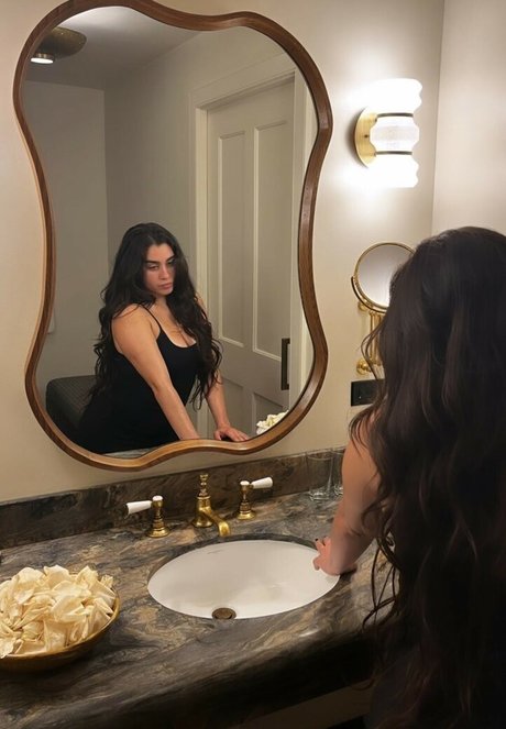Lauren Jauregui model nice photo