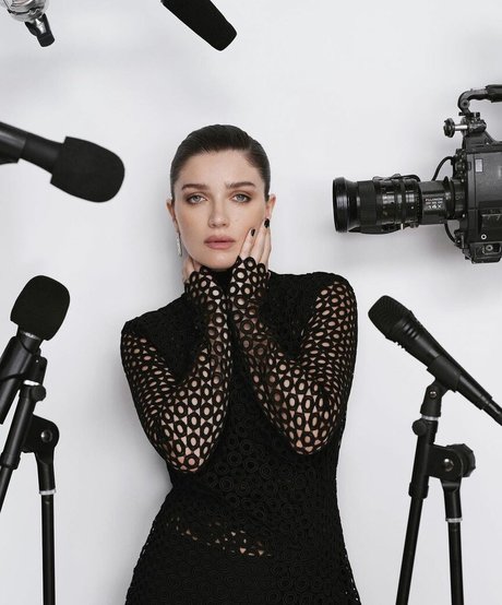 Eve Hewson naked model photo