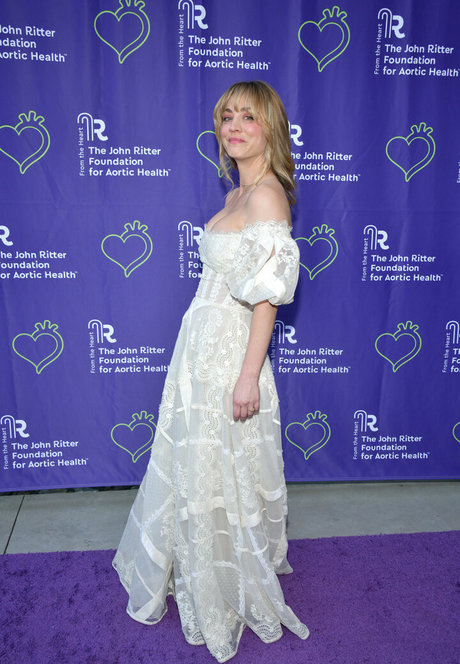 Kaley Cuoco high quality pornstar images