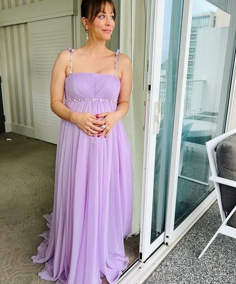 Kaley Cuoco free model archive