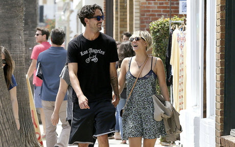 Kaley Cuoco star adult pics