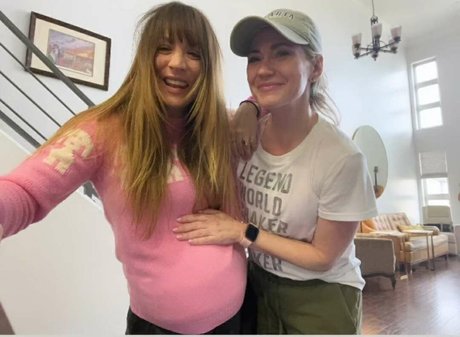 Kaley Cuoco pornstar exclusive image