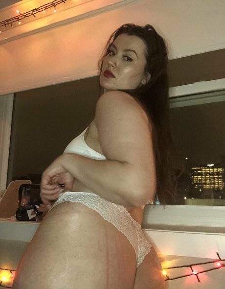 Tori Assins erotic star pictures