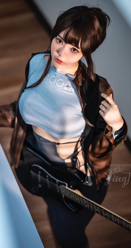 Ying Tze sexy actress photo