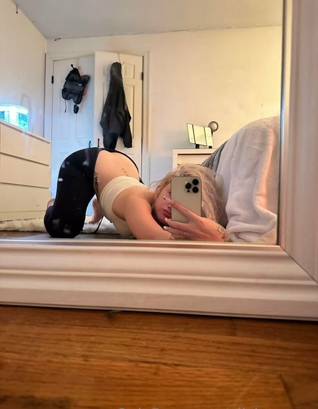 aliciamayer model art archive