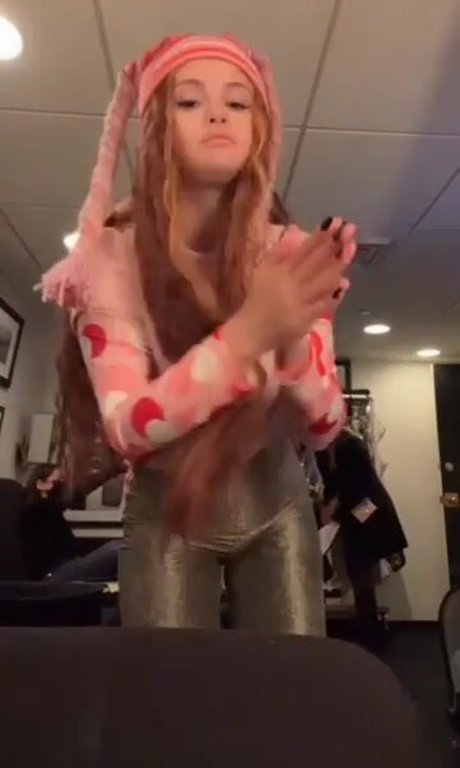 Selena Gomez hot actress photo